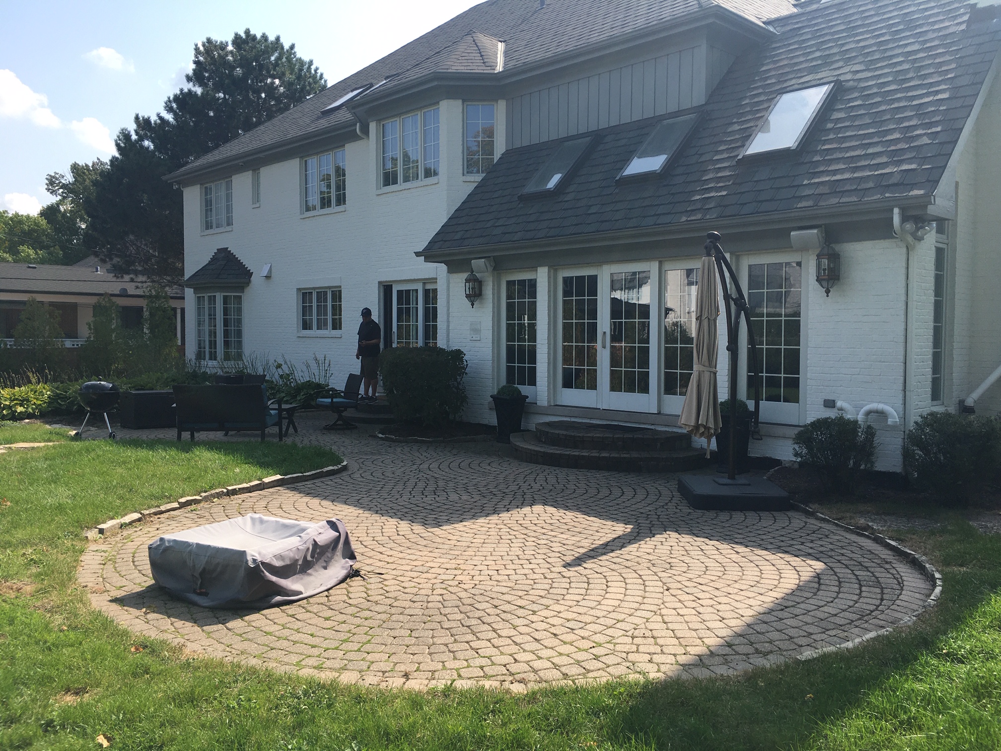 Pizza oven and cooking area