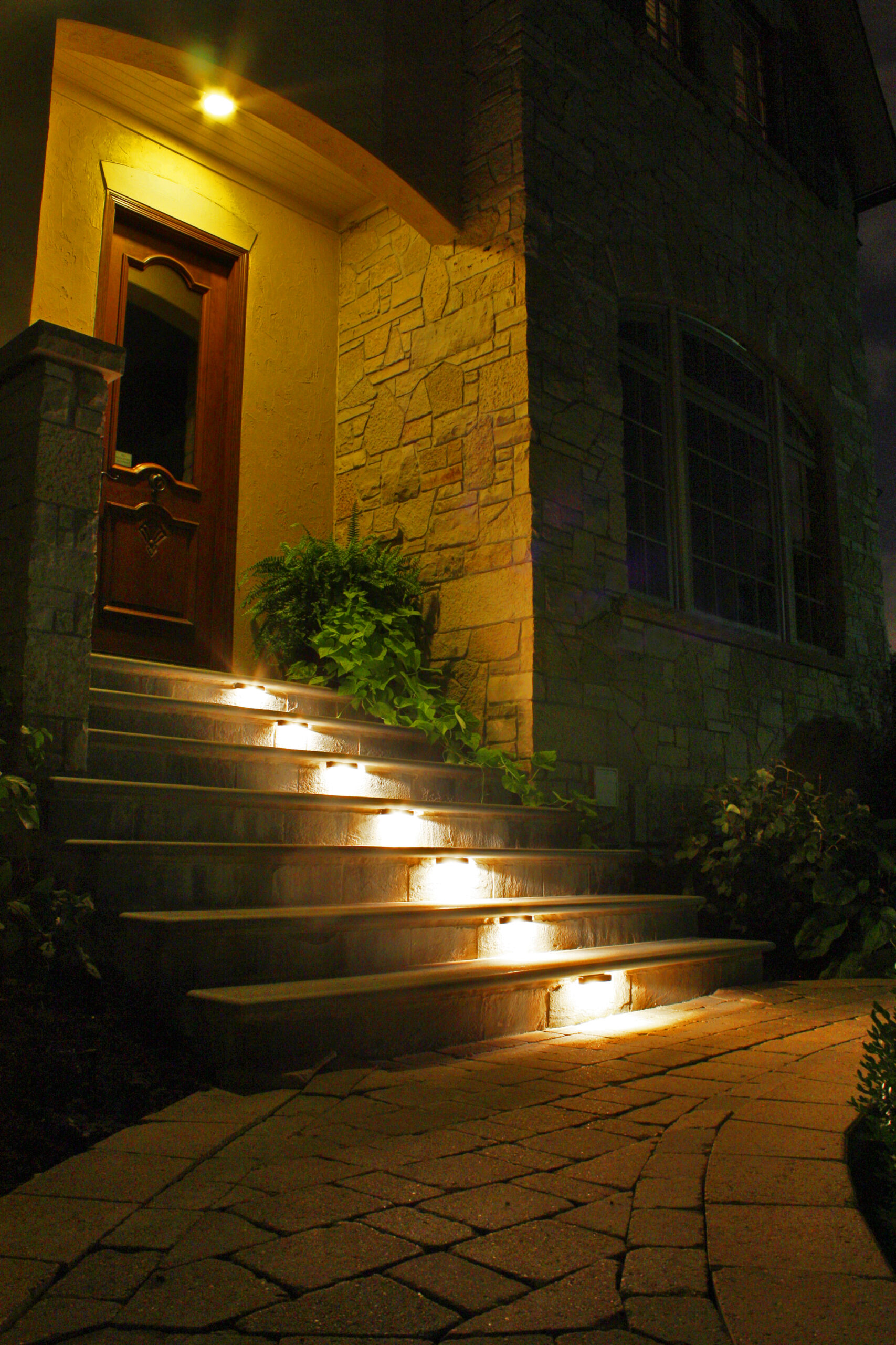 Outdoor path lighting